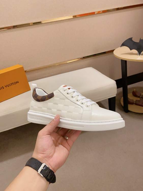 Picture of Louis Vuitton Shoes _SKULVsz38-44hnh121915056